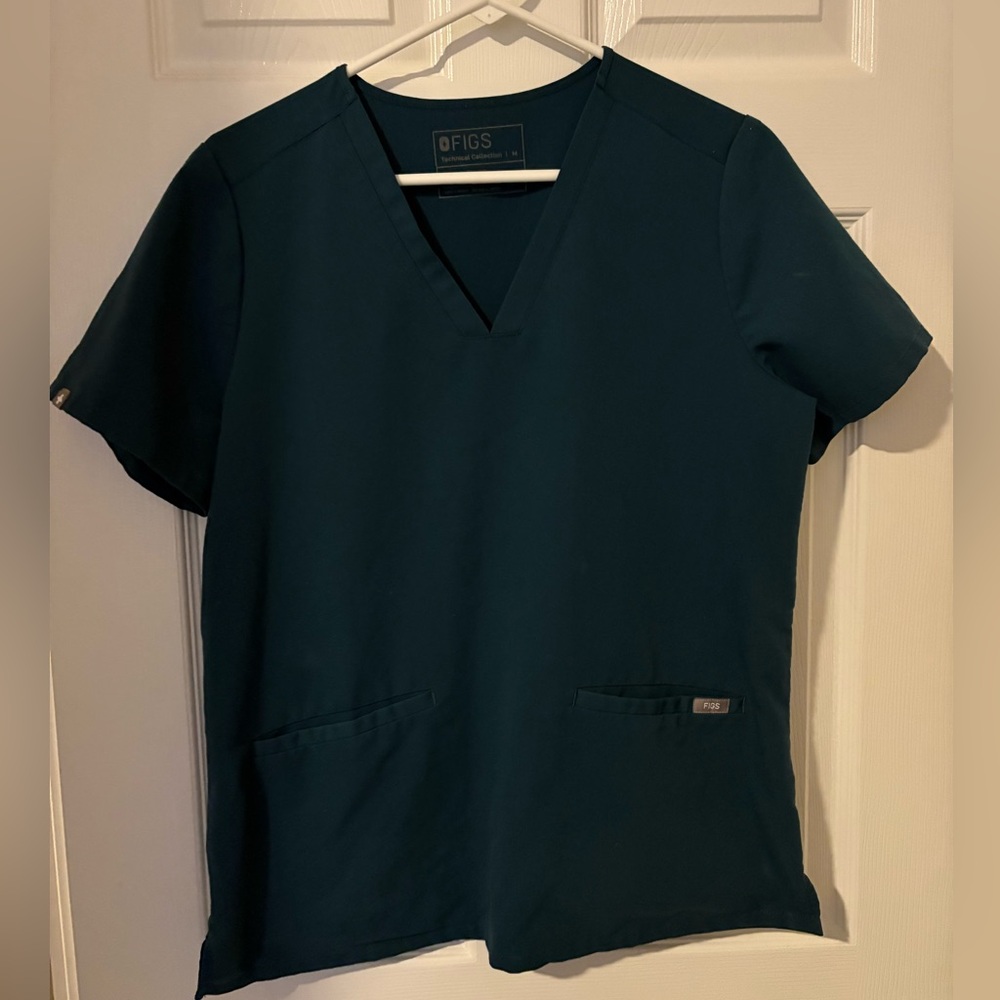 FIGS Caribbean Blue LIMITED EDITION  three pocket scrub top